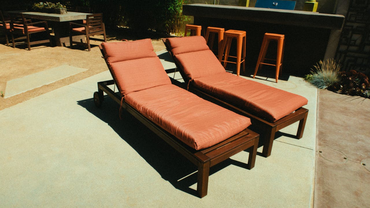 Aluminium of teak tuinmeubelen: wat is de beste keuze?