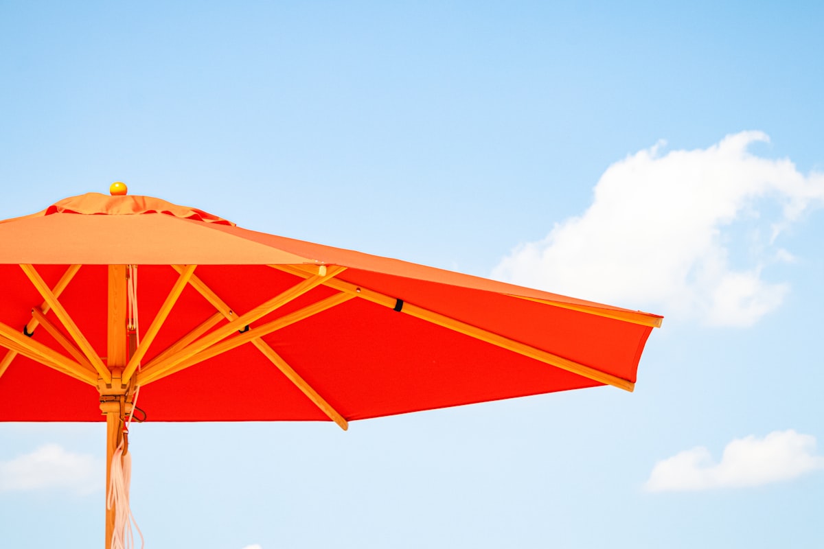 Parasoldoek vervangen: zelf doen of laten doen?