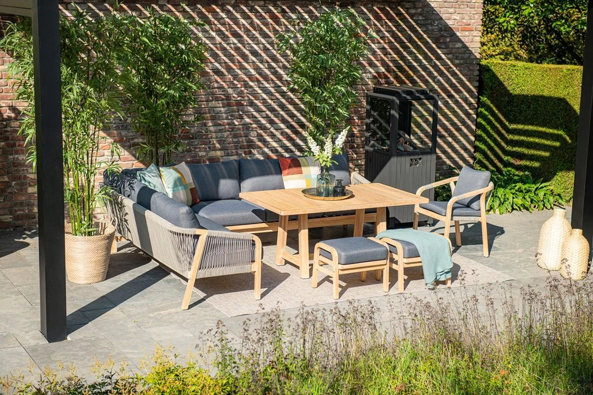 Lounge dining set buiten