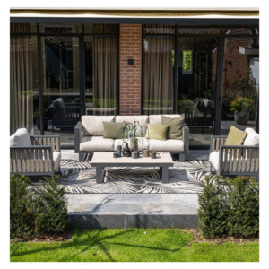 Complete Bologna loungeset op terras met buitenkleed en accessoires