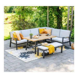 Elati lounge-dining set in tuin met zomerse aankleding en accessoires