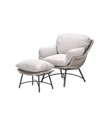 Luxe loungestoel met voetenbank in lichtbruin wicker van Garden Impressions
