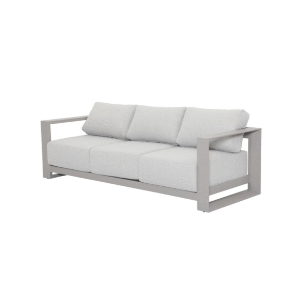 Moderne driezits loungebank met taupekleurig aluminium frame en lichtgrijze kussens