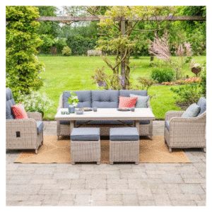 Garden Impressions Milwaukee loungeset in tuin met tuintafel, stoelen en voetenbankjes