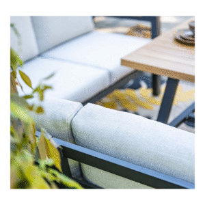 Sfeervolle detailfoto van Elati loungeset met comfortabele kussens