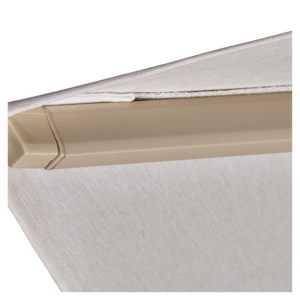 Detail van het parasoldoek en frame van Platinum Beaufort 320x320 Champagne zweefparasol