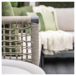 Detail van armleuning en rope afwerking van de Lea loungeset