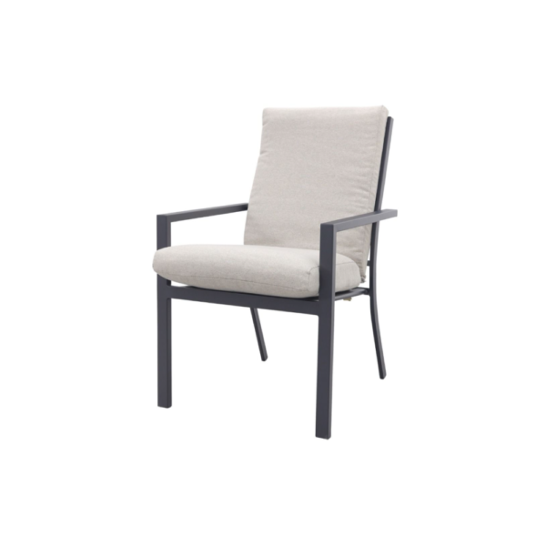 Garden Impressions Sergio dining tuinstoel, schuin perspectief met carbon black frame en desert kussen